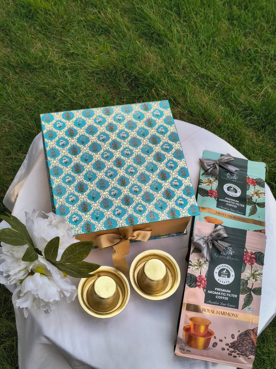 Royal Harmony and Misty Morning with Gift Box- Vaishnavi Estate