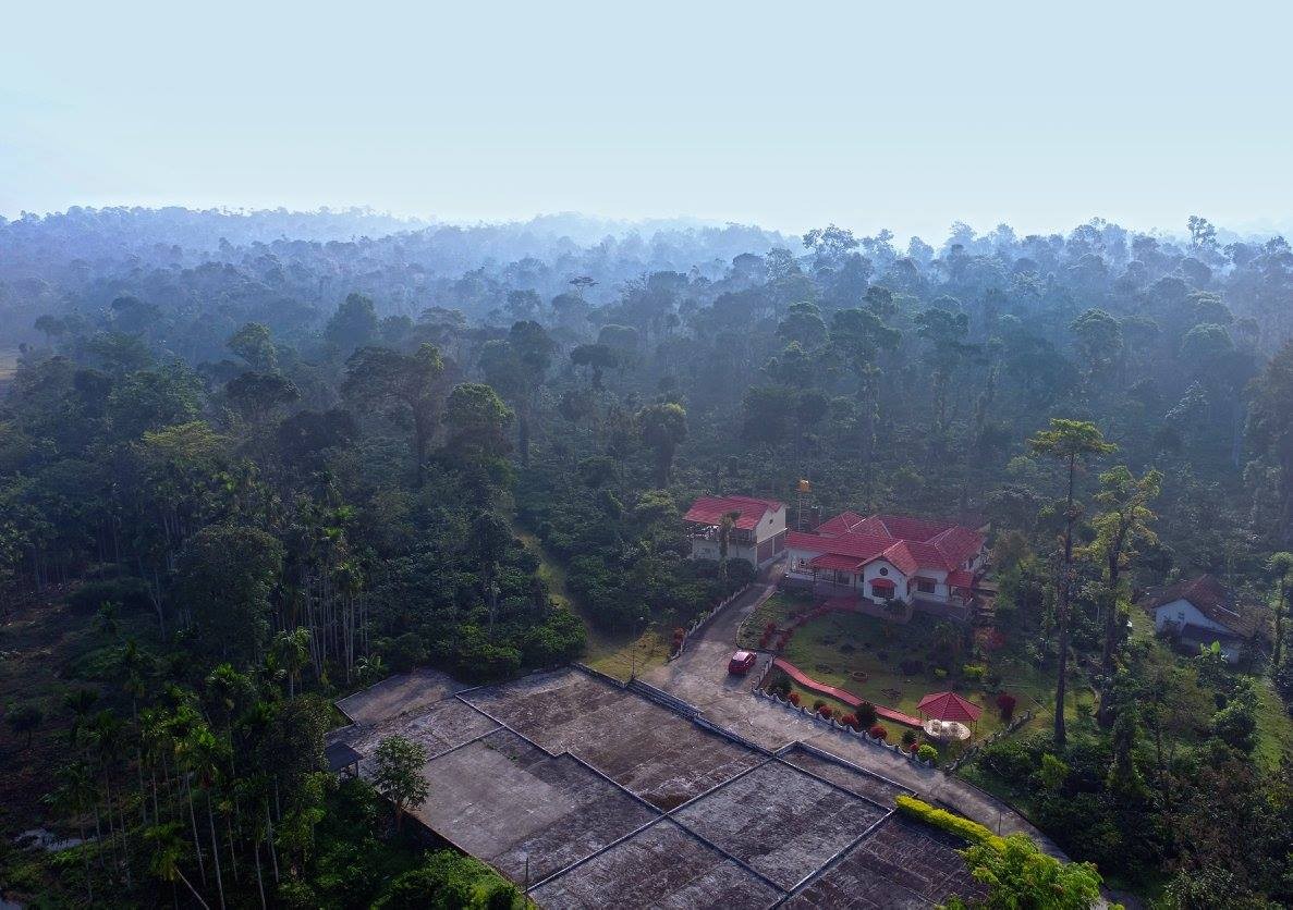 Acres and acres of silence, greenery and fresh air.